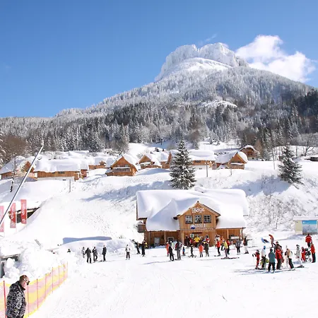 Lägenhetshotell Alpenparks Hagan 4*