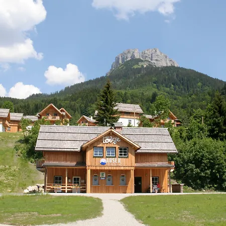 Lägenhetshotell Alpenparks Hagan 4*