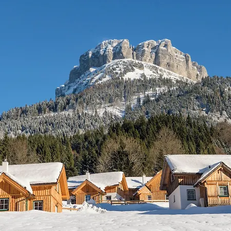 Alpenparks Hagan Lägenhetshotell 4*